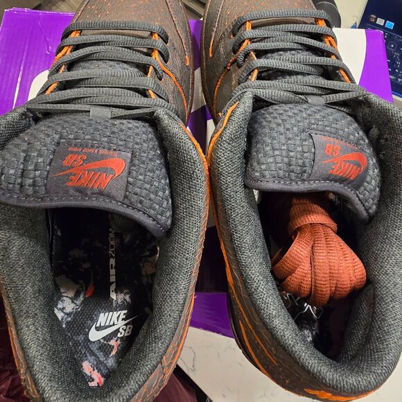 Nike SB Dunk Low Dark Smoke Grey Campfire Orange KRAMPUS DUNK Mens 10.5 2025 NEW - Picture 8 of 12